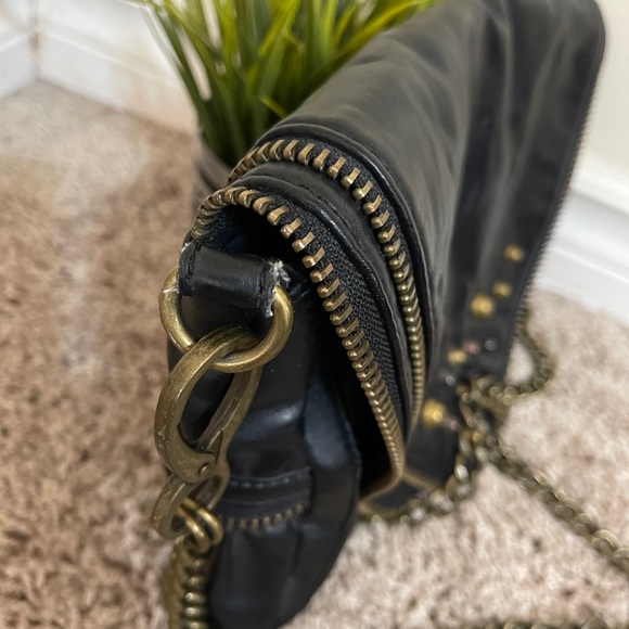 Matt & Nat Black Bag with Chain crossbody strap - Picture 5 of 13